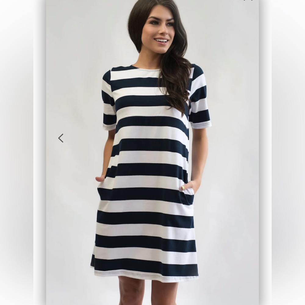 Nursing Dress with Zipper Access